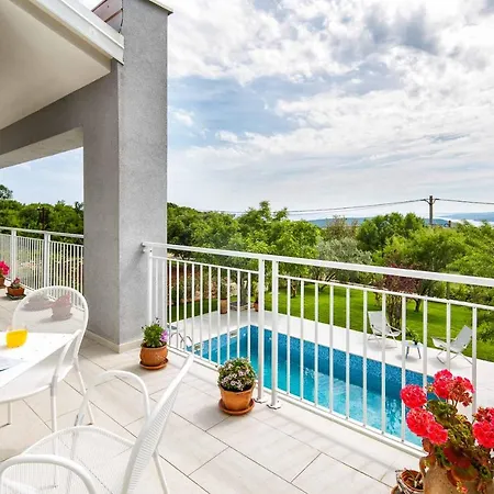 White Pebble I Villa Stanisovi