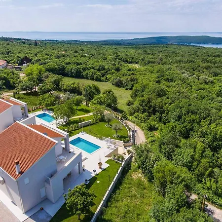 White Pebble I Villa Stanisovi